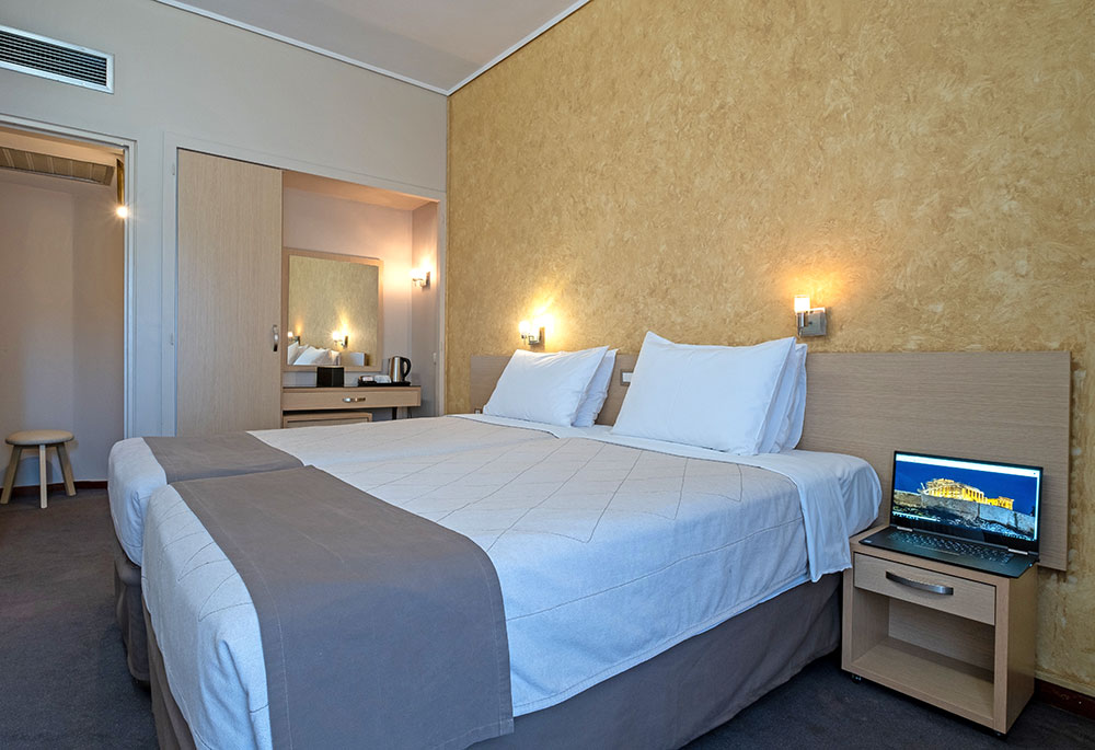 standard twin (2 single beds)